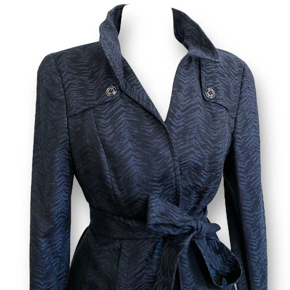 Nina McLemore Womens Blazer Jacket Sz 8 Blue Black Wool Animal Print Belted - Picture 2 of 10